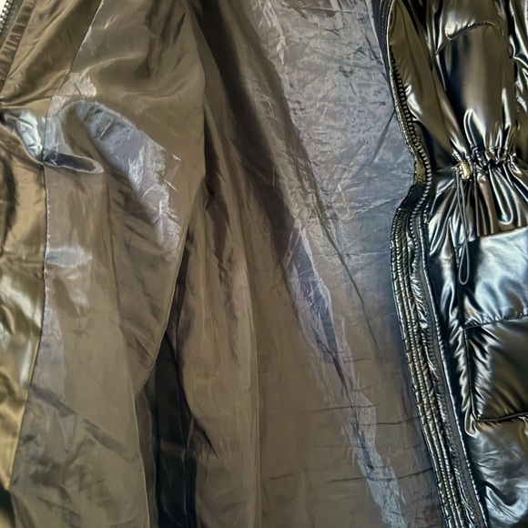 Black Puffer Jacket - Picture 6 of 7